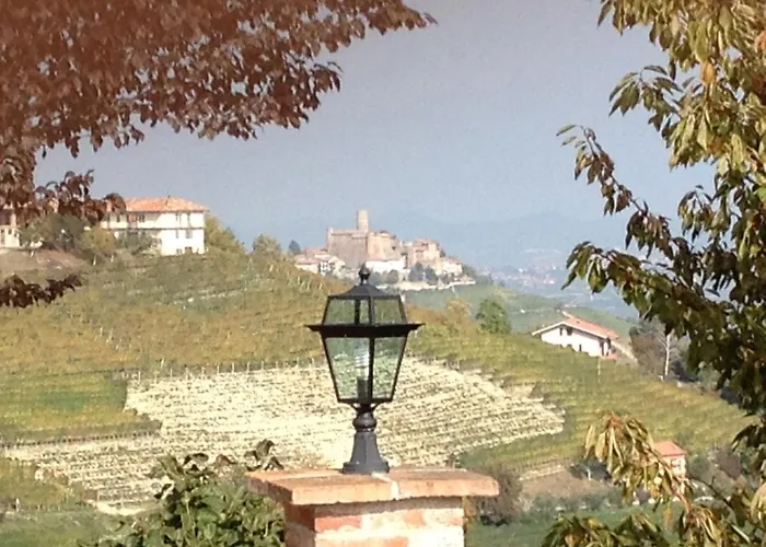 Palazzo D'assi - Gasthof Monforte dʼAlba