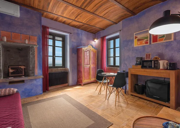 Konukevi Palazzo D'assi - 4*